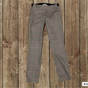 H&M pants with elastic waist plaid print brown black beige red Size 4